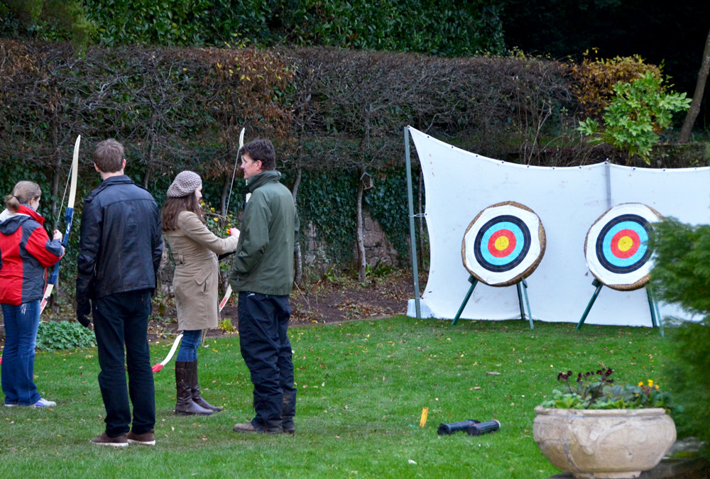 Team Building Archery